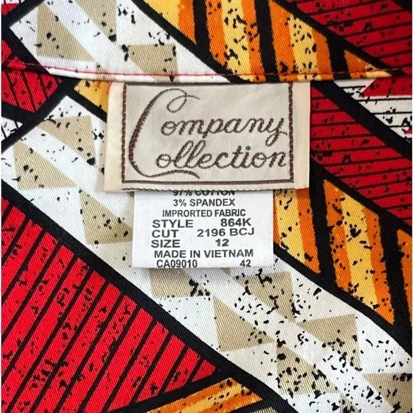 Company Collection | Women’s Vintage Abstract Print Blazer - Picture 3 of 4